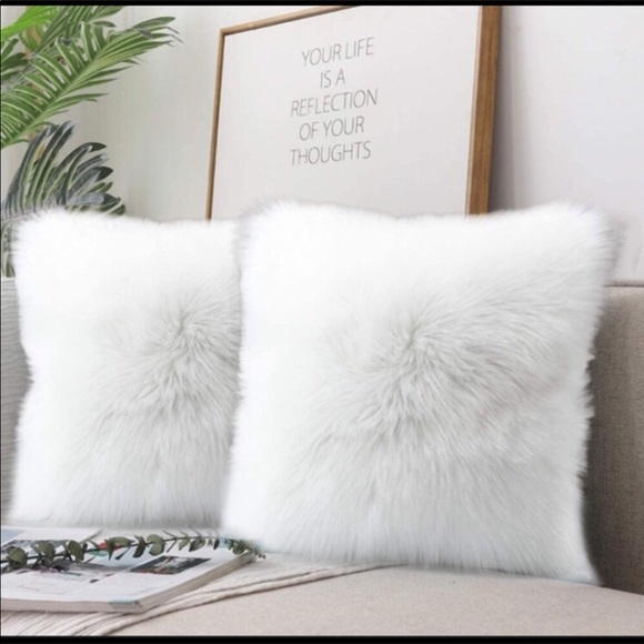 2pcs Modern Style Chair Faux Fur Pillow Cases New - Picture 1 of 3